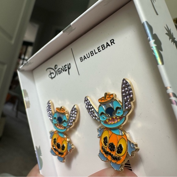 BaubleBar X Disney Stitch Halloween earrings NIB - Picture 7 of 8
